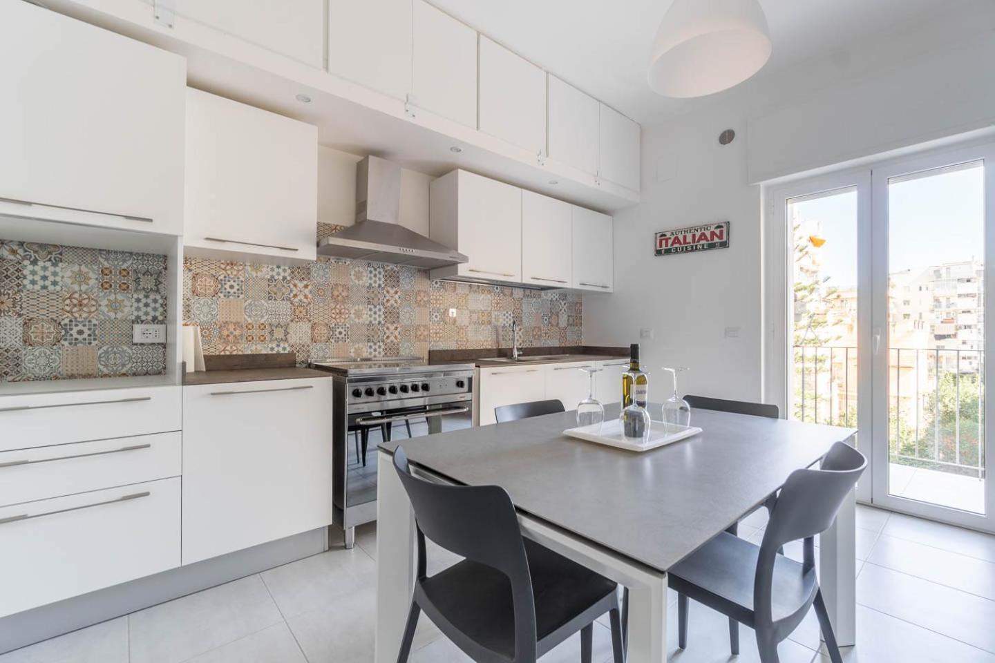 Dimora Manzoni - Bari Center Apartment Exterior foto